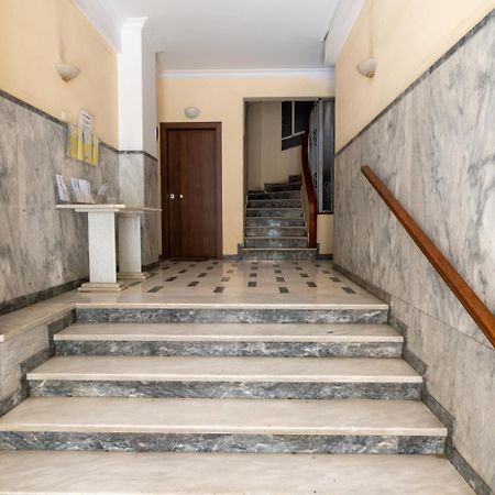 Entire Apt, 2 Bdrm, City Center Афіни Екстер'єр фото