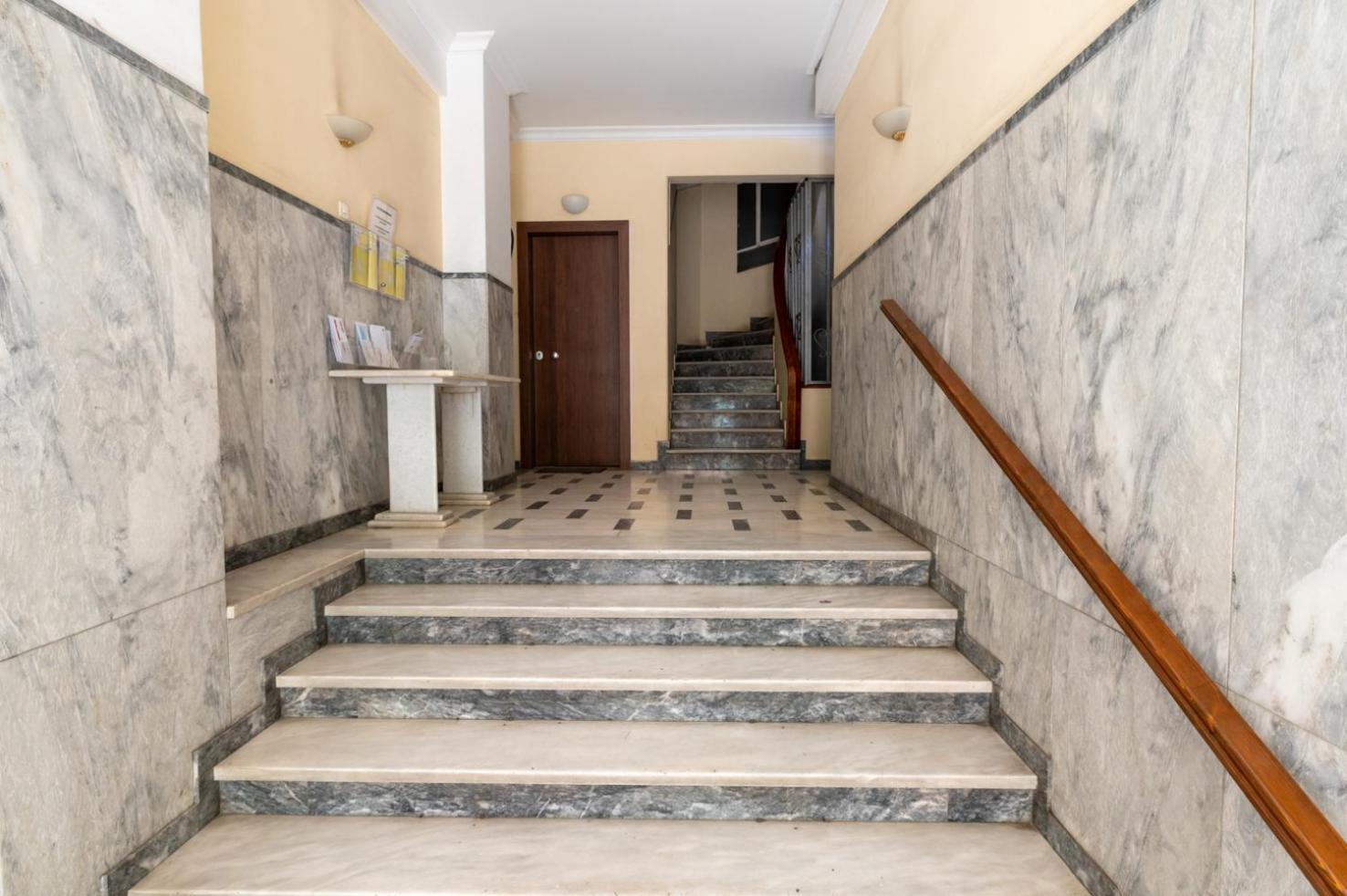 Entire Apt, 2 Bdrm, City Center Афіни Екстер'єр фото